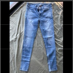 American Eagle Outfitters Super low Rise Jegging Size 2 short